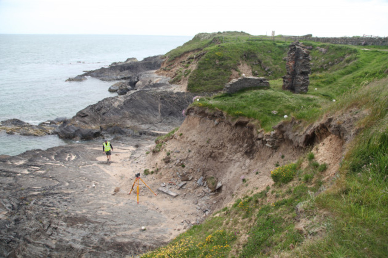 Coastal scene with ruined lifeguard station